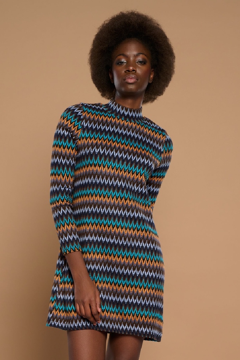 Vestido corto cuello perkins Milan