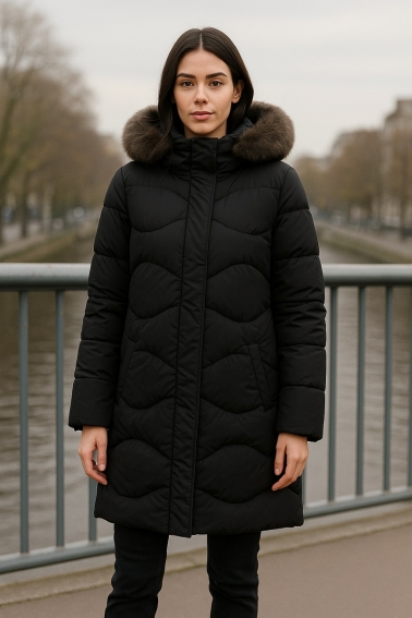 Abrigo acolchado gorro pelo negro