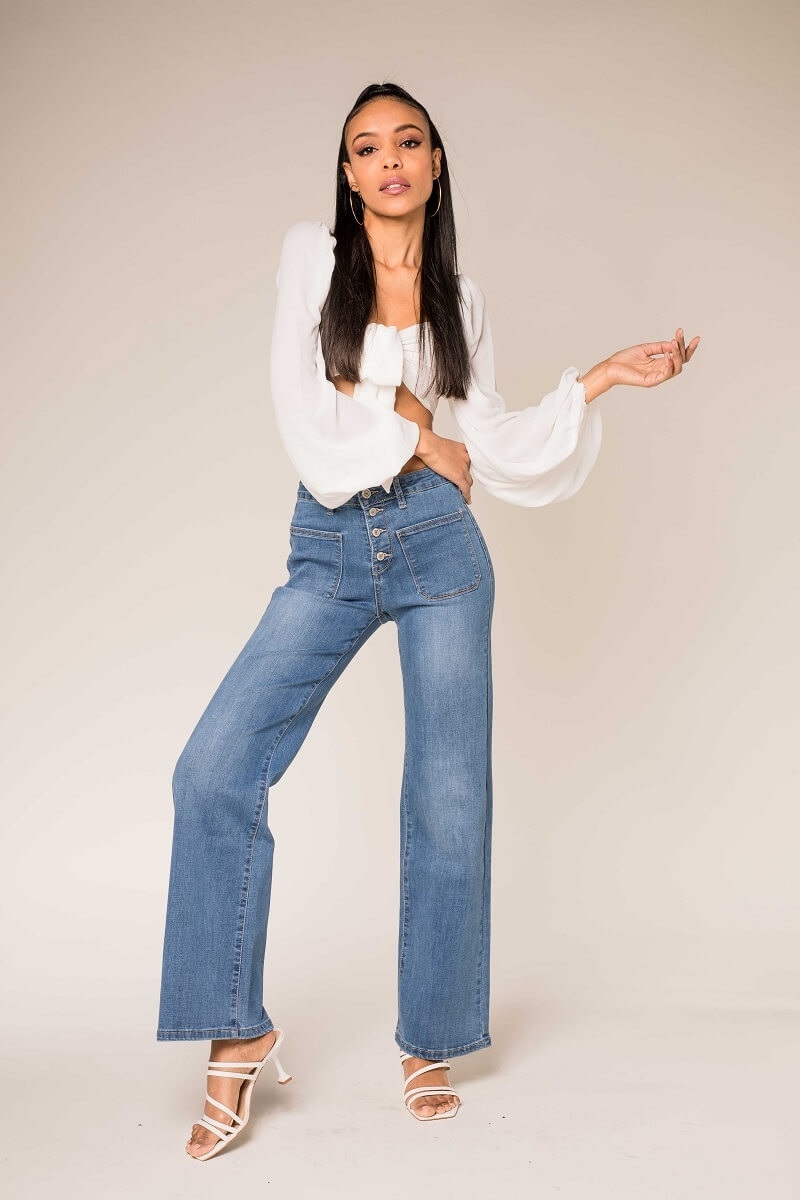 Pantalón vaquero flare azul medio