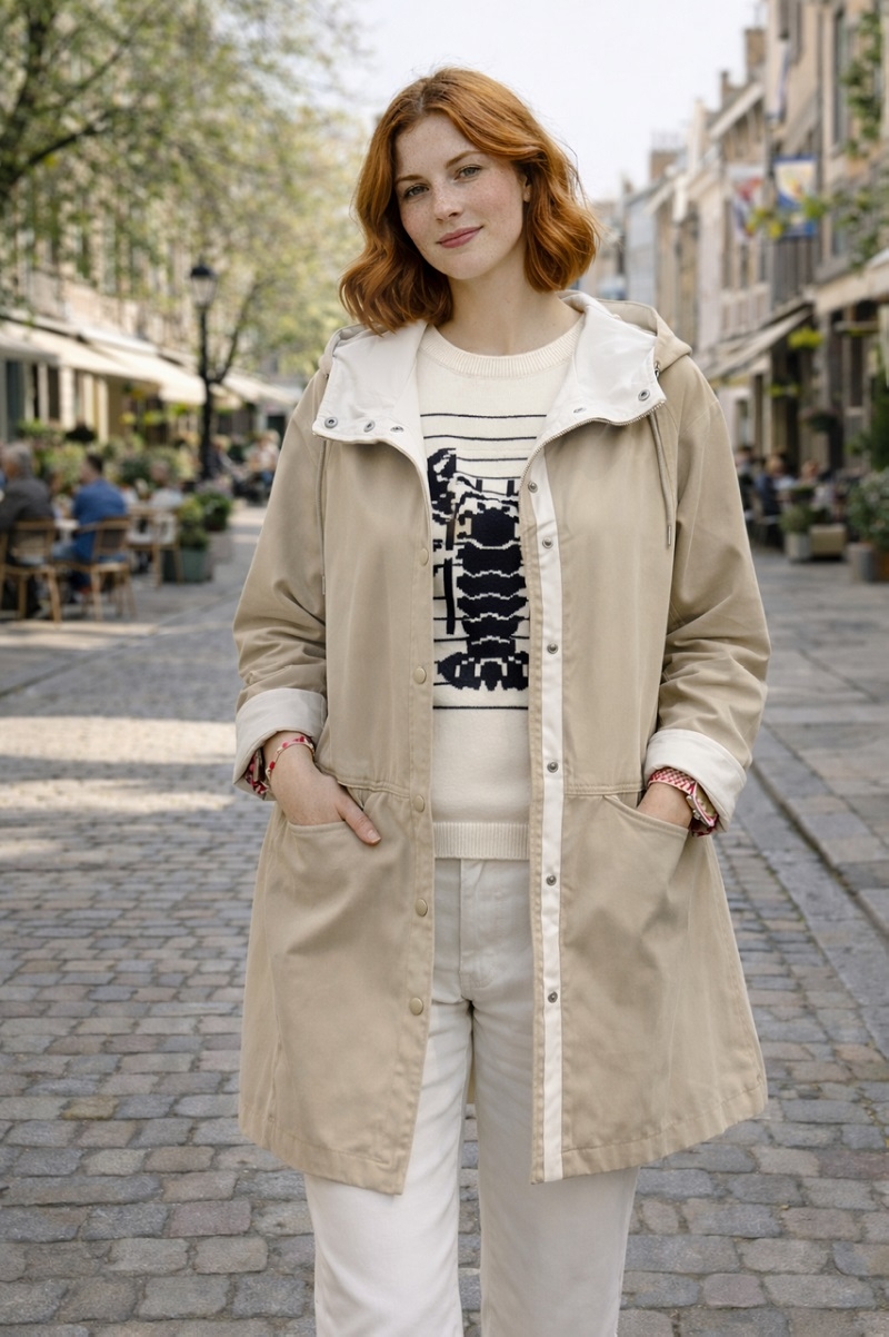 Trench algodón con gorro beige