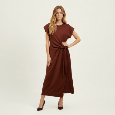 Vestido elástico con lazada marrón