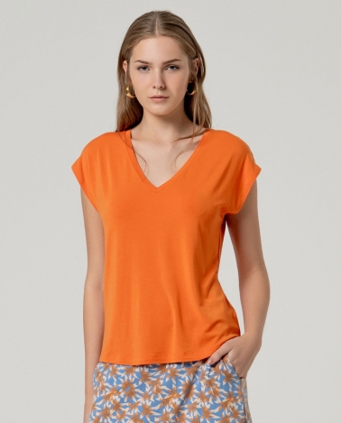 Camiseta cuello pico naranja